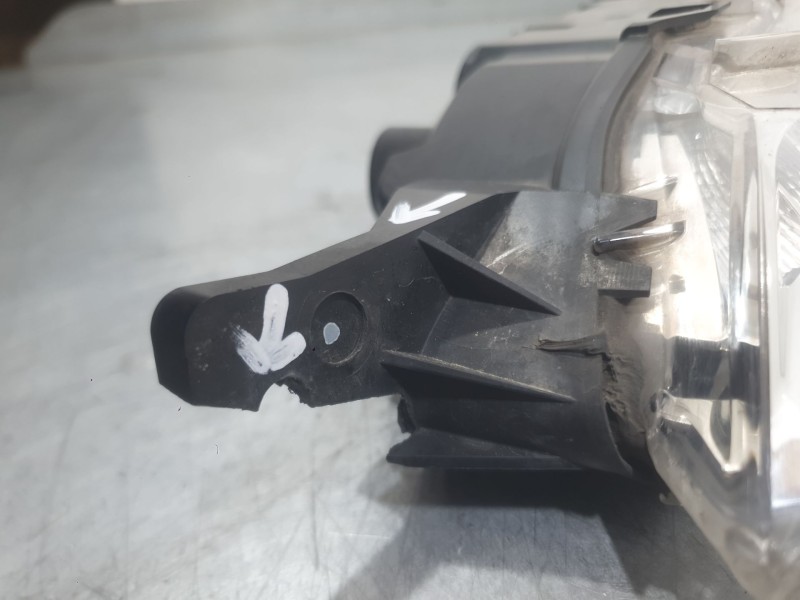 Recambio de piloto delantero izquierdo para citroën c4 grand picasso ii (da_, de_) 1.6 hdi / bluehdi 115 referencia OEM IAM   