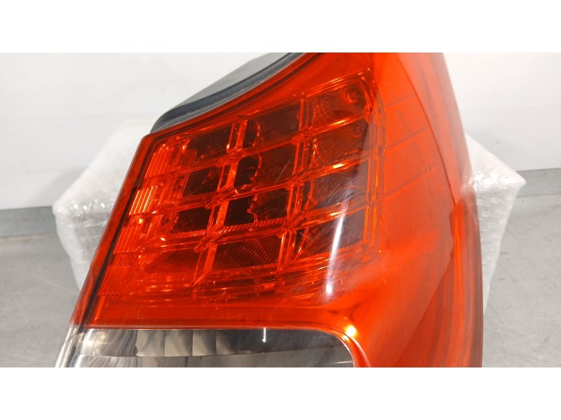Recambio de piloto trasero derecho para renault scénic ii (jm0/1_) 1.5 dci (jm0f) referencia OEM IAM 8200127702  