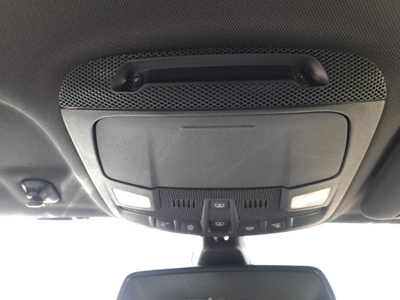Recambio de luz interior para ford mondeo v hatchback (ce) 2.0 tdci referencia OEM IAM 2444450  