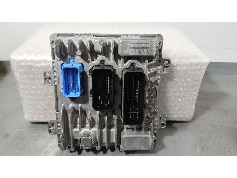 Recambio de centralita motor uce para opel astra k (b16) 1.6 cdti (68) referencia OEM IAM 12721349  