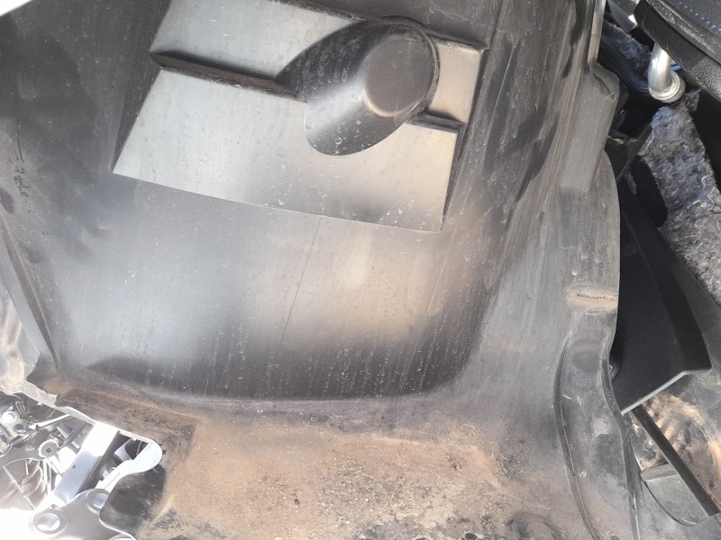Recambio de plastico pase rueda del. izq. para bmw 1 (f40) 118 d referencia OEM IAM 51717436627  