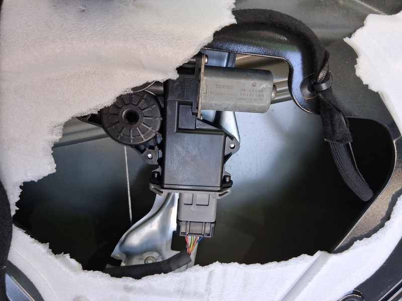 Recambio de elevalunas trasero derecho para peugeot 3008 i monospace (0u_) 1.6 hdi referencia OEM IAM 1607674980  