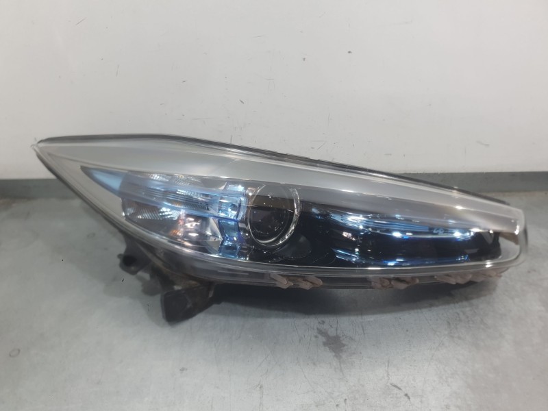 Recambio de faro derecho para renault zoe ze.40 electric intens referencia OEM IAM 260109891R  