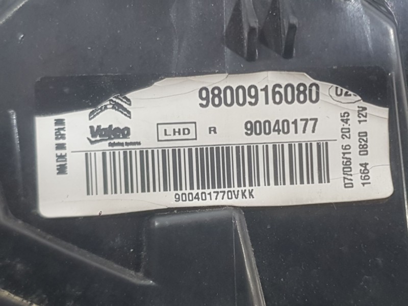 Recambio de piloto trasero derecho para citroën c4 cactus 1.2 vti 82 referencia OEM IAM 9800916080 90040177 VALEO