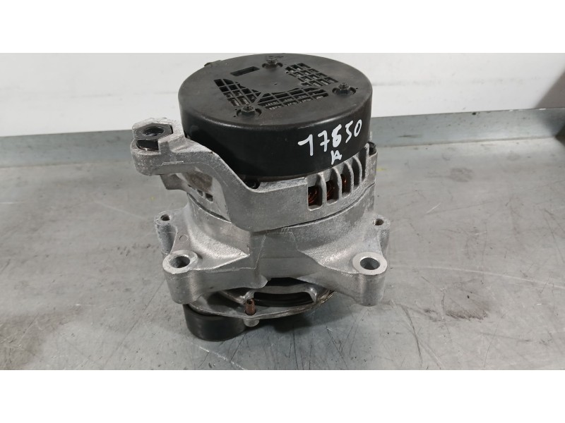 Recambio de alternador para bmw 1 (f40) 118 d referencia OEM IAM 12317640132  