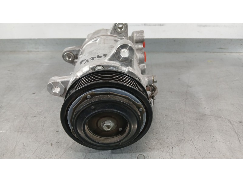 Recambio de compresor aire acondicionado para bmw 1 (f40) 118 d referencia OEM IAM 64527948797  