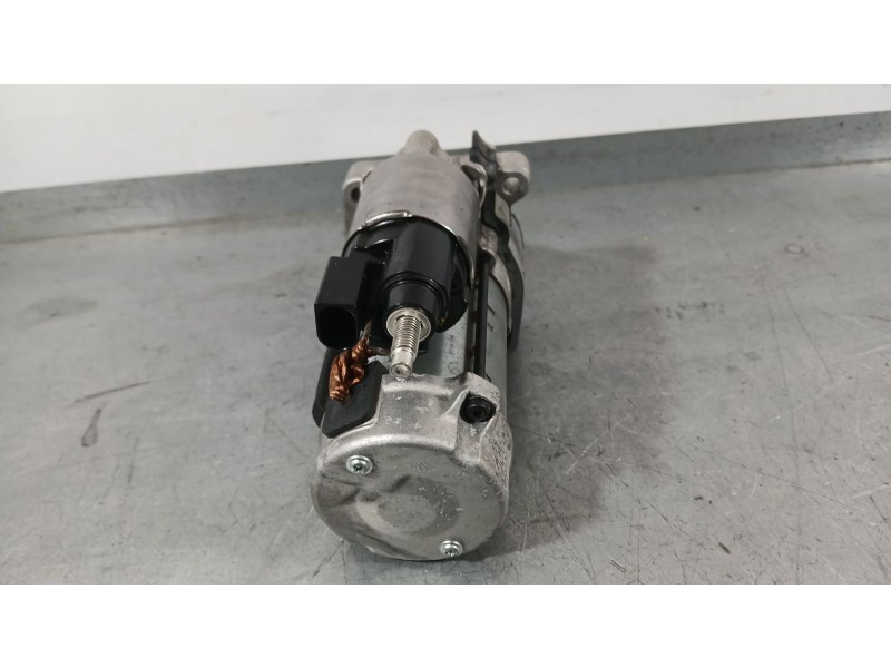 Recambio de motor arranque para bmw 1 (f40) 118 d referencia OEM IAM 12418580390  