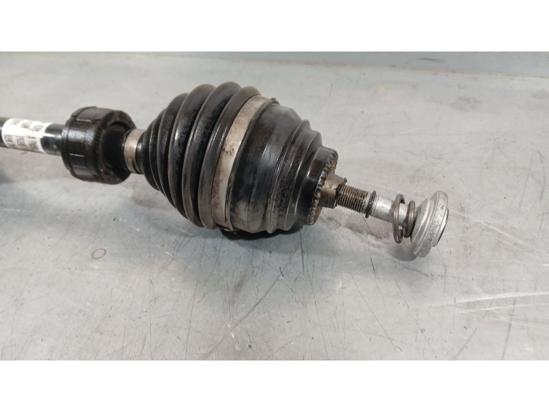 Recambio de transmision delantera derecha para bmw 1 (f40) 118 d referencia OEM IAM 31605A2E058  