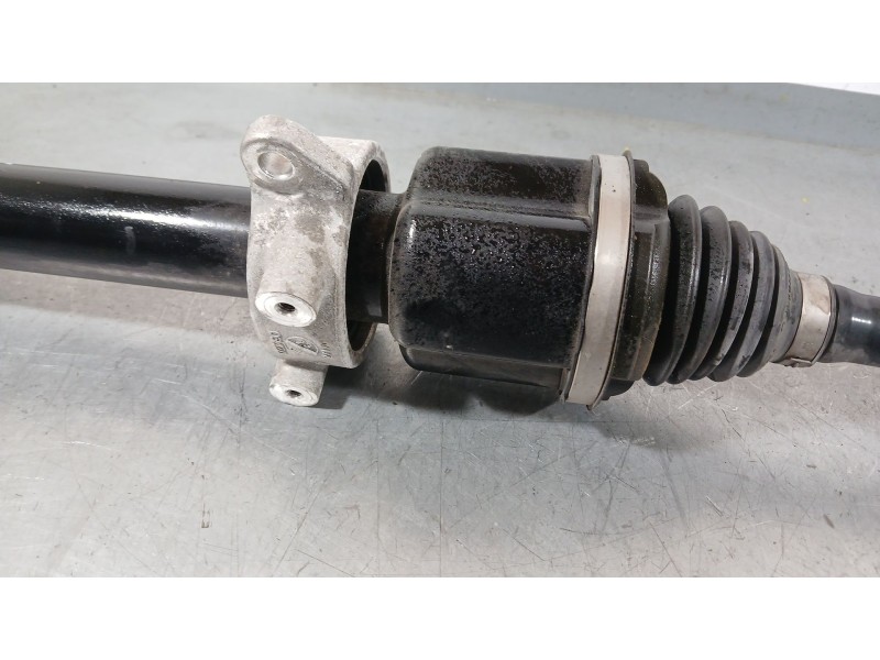 Recambio de transmision delantera derecha para bmw 1 (f40) 118 d referencia OEM IAM 31605A2E058  