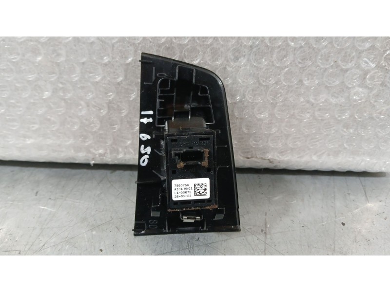 Recambio de mando elevalunas delantero derecho para bmw 1 (f40) 118 d referencia OEM IAM 61317950756  