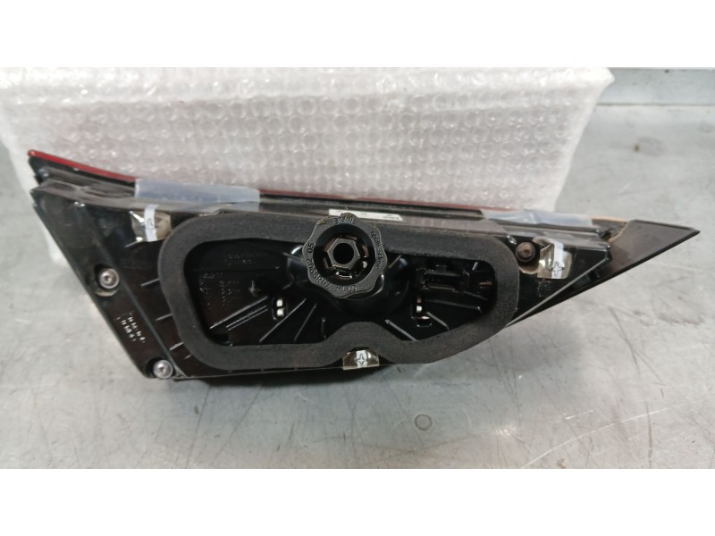 Recambio de piloto trasero derecho interior para bmw 1 (f40) 118 d referencia OEM IAM 63217450652  