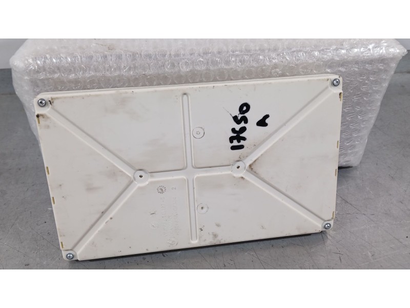 Recambio de caja reles / fusibles para bmw 1 (f40) 118 d referencia OEM IAM   