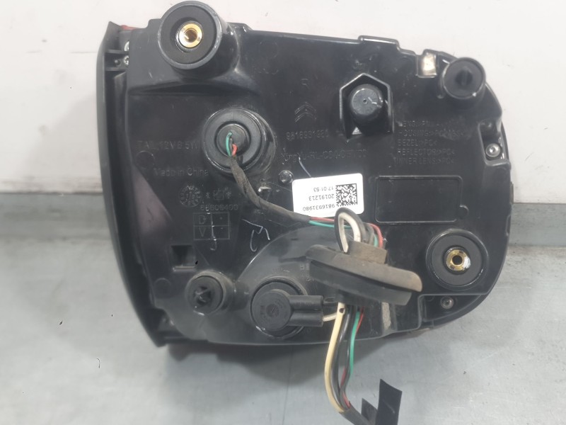 Recambio de piloto trasero derecho interior para citroën c5 aircross (ac_, aj_, ar_, a4_) 1.2 puretech 130 (arhnsj) referencia O
