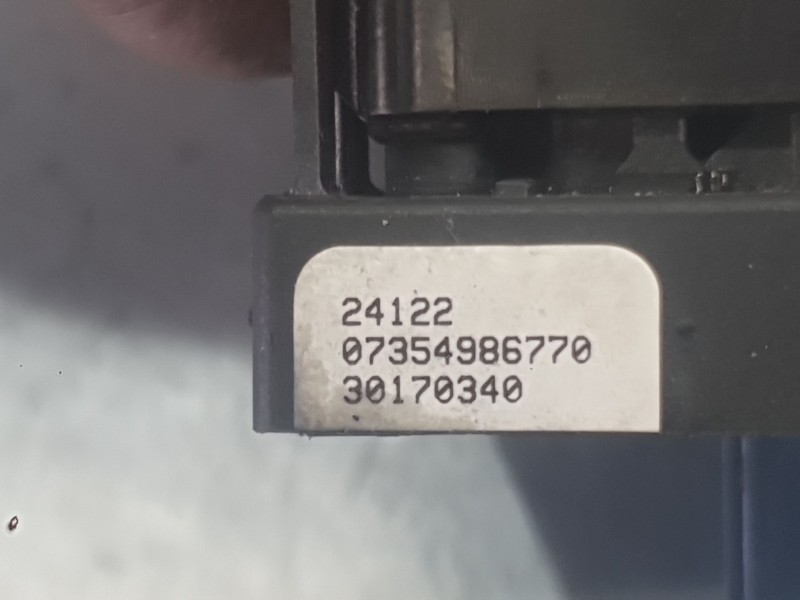 Recambio de mando elevalunas delantero izquierdo para fiat doblo cargo (263_) 1.6 d multijet referencia OEM IAM 735498684  