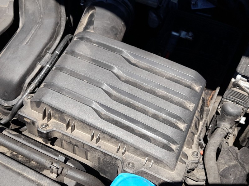 Recambio de carcasa filtro aire para volkswagen tiguan (ad1, ax1) 1.5 tsi referencia OEM IAM 5Q0129607AQ  
