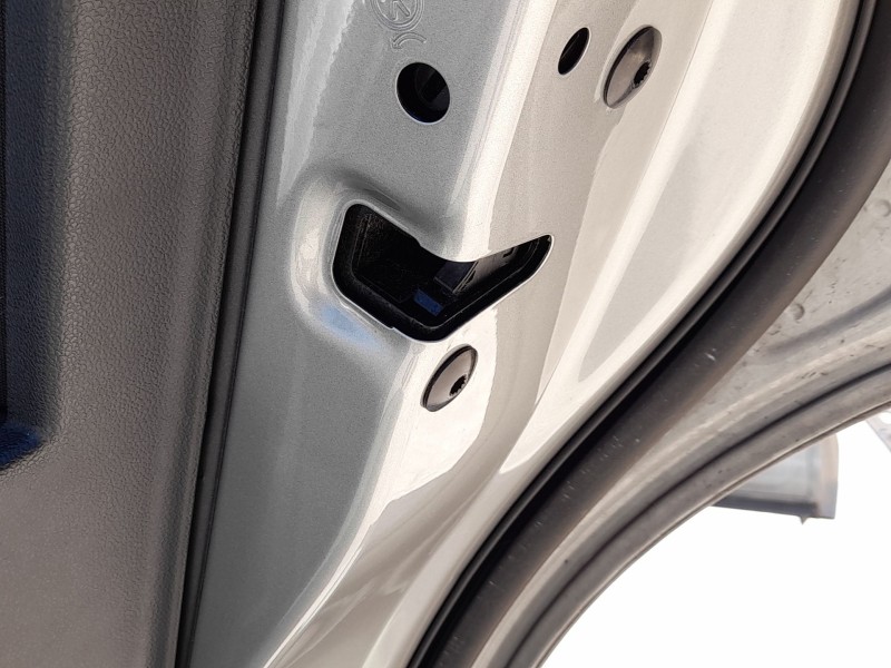 Recambio de cerradura puerta trasera derecha para volkswagen tiguan (ad1, ax1) 1.5 tsi referencia OEM IAM 5TA839016P  