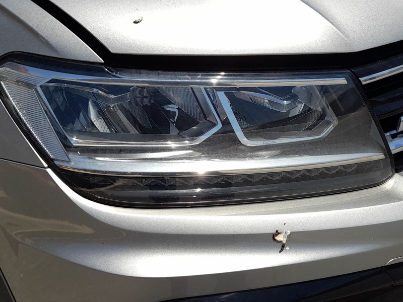 Recambio de faro derecho para volkswagen tiguan (ad1, ax1) 1.5 tsi referencia OEM IAM 5NB941774E  