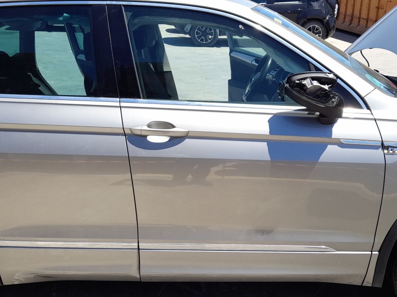 Recambio de puerta delantera derecha para volkswagen tiguan (ad1, ax1) 1.5 tsi referencia OEM IAM 5NA831056N  