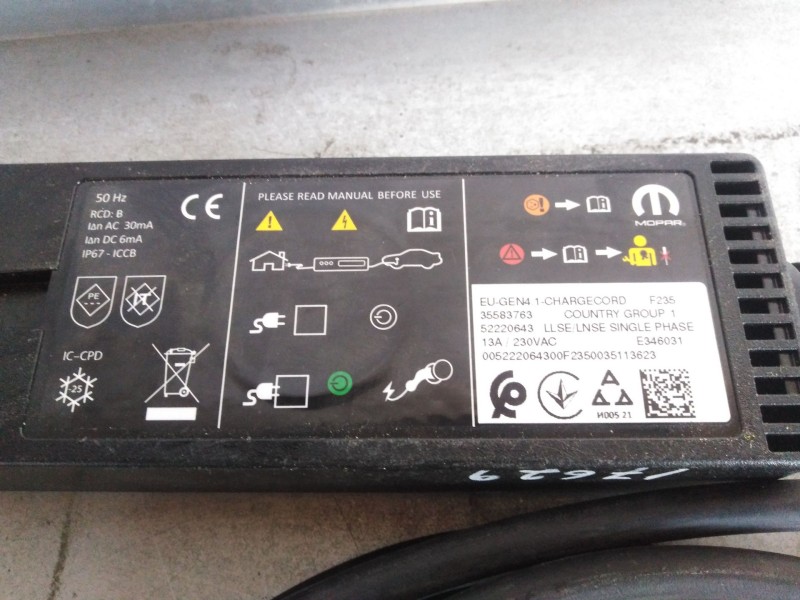 Recambio de cable para jeep renegade suv (bu, b1, bv) 1.3 t-gdi 4x4 referencia OEM IAM 35593763 CABLE DE CARGA 52220643