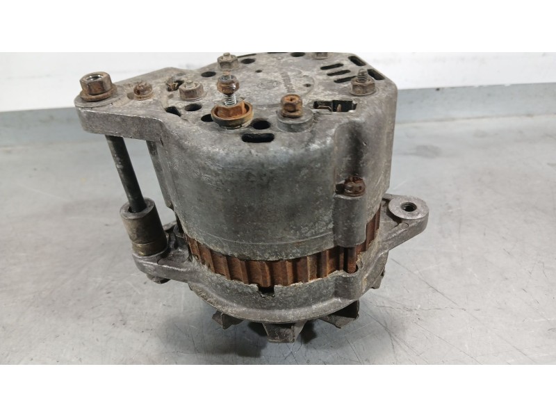 Recambio de alternador para ausa dv17 chasis cabina referencia OEM IAM  HITACHI 