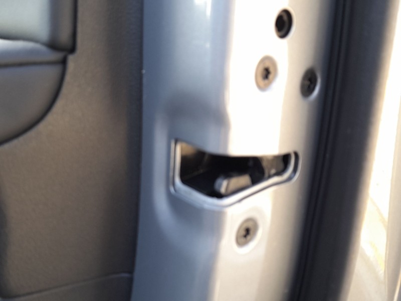 Recambio de cerradura puerta delantera derecha para ford puma (j2k, cf7) 1.0 ecoboost mhev referencia OEM IAM 2693716  