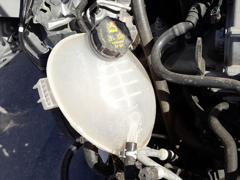 Recambio de deposito expansion para ford puma (j2k, cf7) 1.0 ecoboost mhev referencia OEM IAM 2066919  