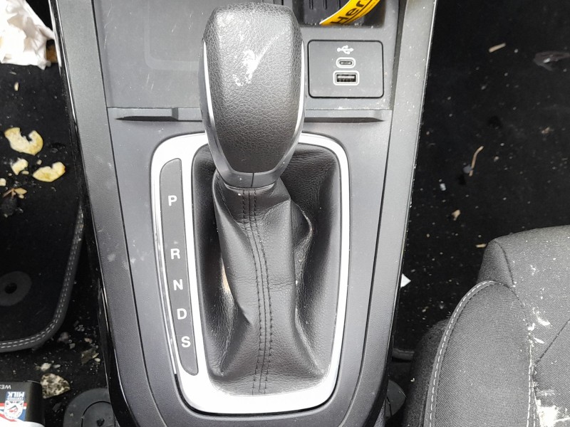 Recambio de palanca cambio para ford puma (j2k, cf7) 1.0 ecoboost mhev referencia OEM IAM 2578854  