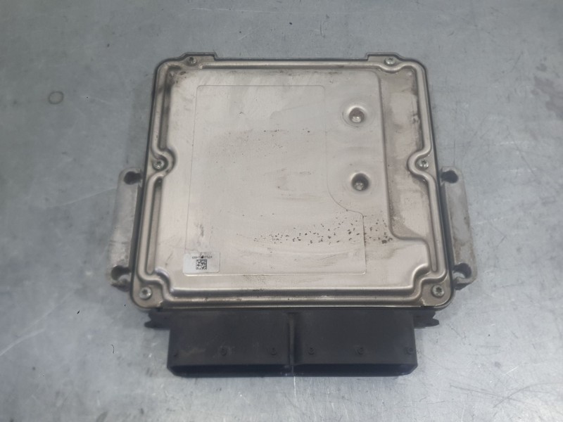Recambio de centralita motor uce para fiat doblo cargo (263_) 1.6 d multijet referencia OEM IAM 46353232 0281039303 BOSCH