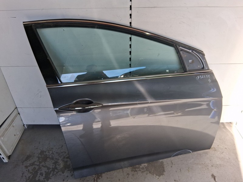 Recambio de puerta delantera derecha para hyundai i40 i (vf) 1.7 crdi referencia OEM IAM 760043Z000 TOCADA 