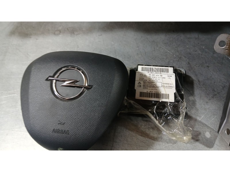 Recambio de kit airbag para opel corsa f (p2jo) 1.2 (68) referencia OEM IAM 39198947 C/SALPICADERO Y PRETENSORES 39198947 CONDUC