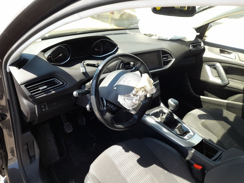 peugeot 308 sw ii (lc_, lj_, lr_, lx_, l4_) del año 2020