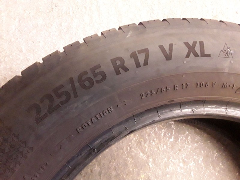 Recambio de neumatico pareja para neumaticos reutilizados - referencia OEM IAM 2256517106V CONTINENTAL 225/65/17/106V