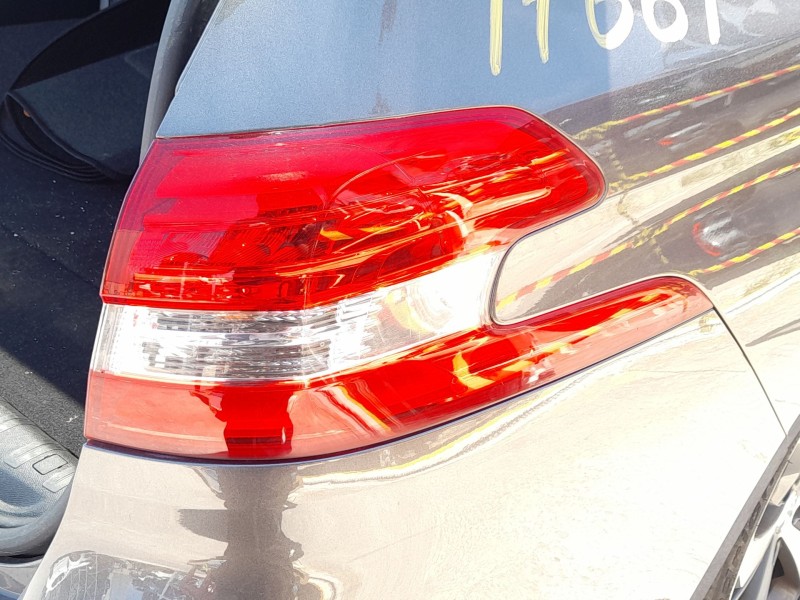 Recambio de piloto trasero derecho exterior para peugeot 308 sw ii (lc_, lj_, lr_, lx_, l4_) 1.5 bluehdi 130 referencia OEM IAM 