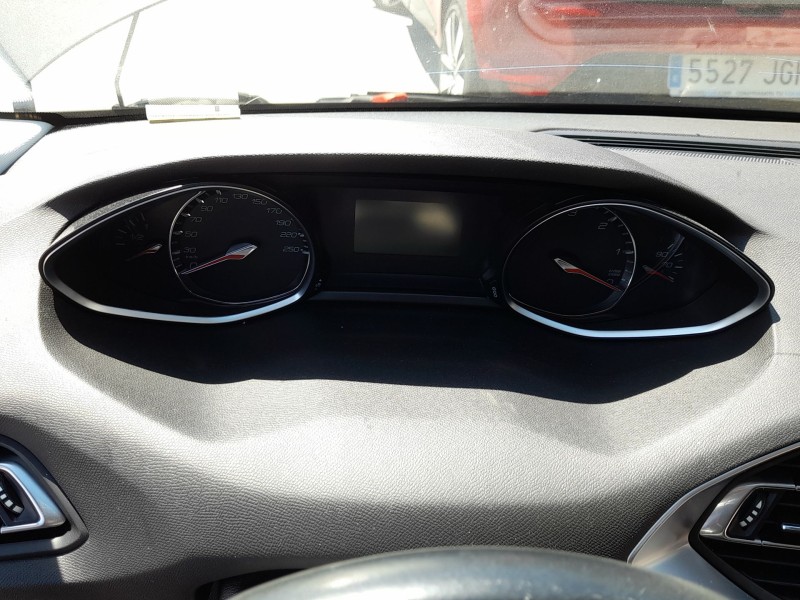 Recambio de cuadro instrumentos para peugeot 308 sw ii (lc_, lj_, lr_, lx_, l4_) 1.5 bluehdi 130 referencia OEM IAM 9822774780  