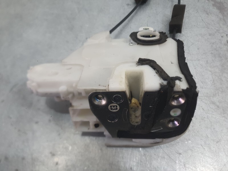 Recambio de cerradura puerta delantera derecha para honda insight (ze_) 1.3 ima (ze28, ze2) referencia OEM IAM 72110TM8G01  