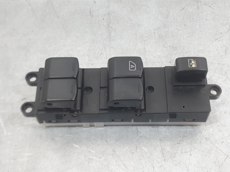Recambio de mando elevalunas delantero izquierdo para nissan qashqai i (j10, nj10) 1.5 dci referencia OEM IAM 25401BB60B  