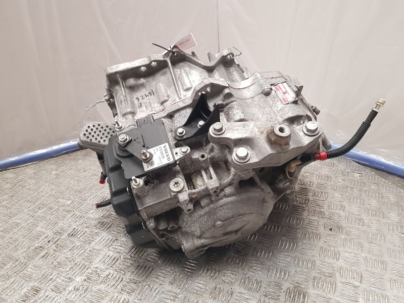 Recambio de caja cambios para volvo v40 hatchback (525) d3 referencia OEM IAM 36050750  AUTOMATICA