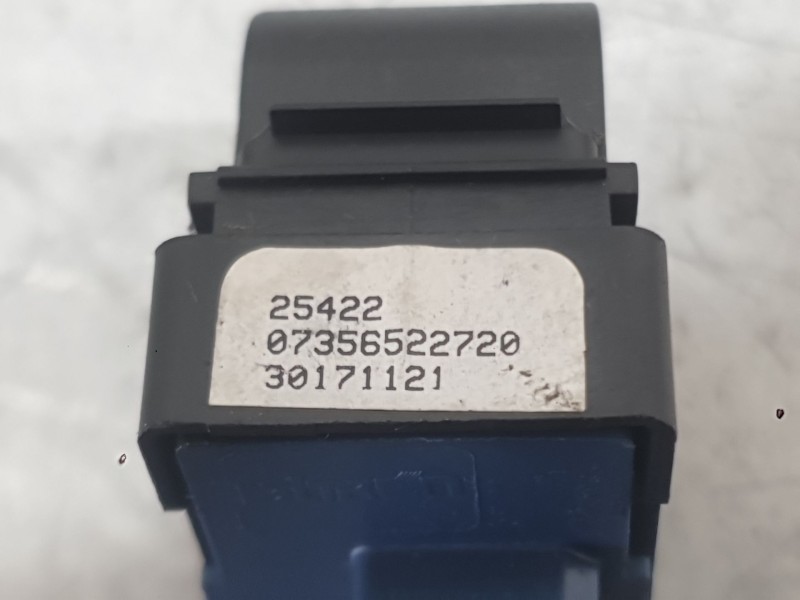 Recambio de mando elevalunas delantero derecho para fiat doblo cargo (263_) 1.6 d multijet referencia OEM IAM 735498675  