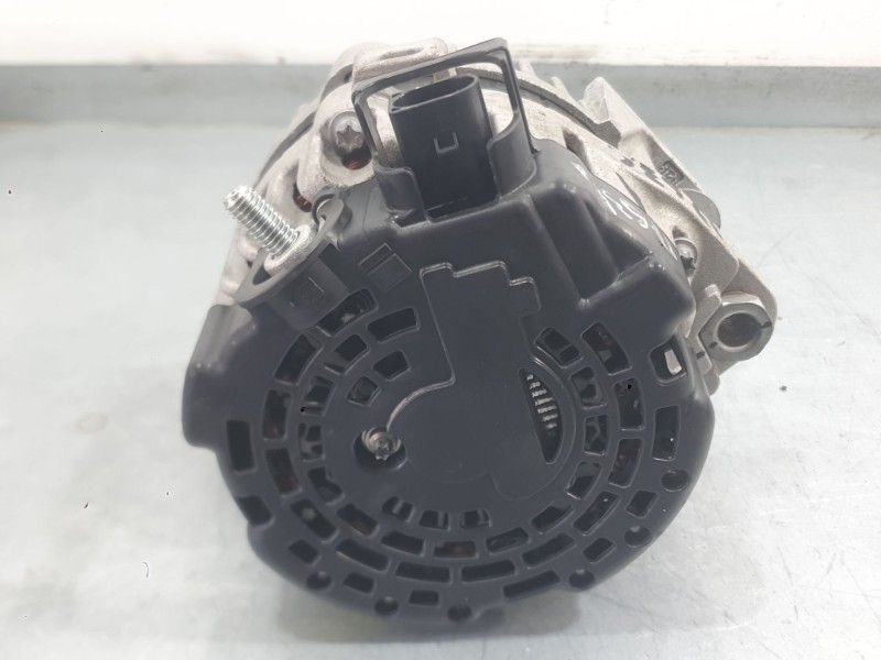 Recambio de alternador para kia stonic (yb) 1.0 t-gdi referencia OEM IAM 3730004950  