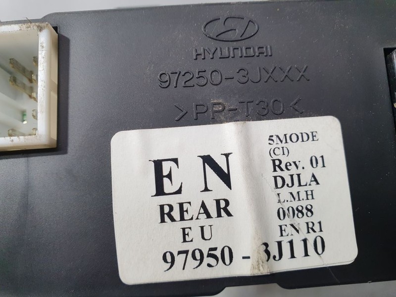 Recambio de mando climatizador para hyundai ix55 style referencia OEM IAM 979503J110  MANDO ASIENTOS TRASEROS