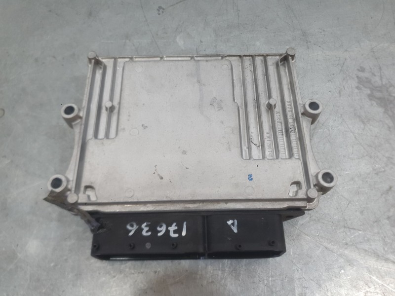 Recambio de centralita motor uce para kia stonic (yb) 1.0 t-gdi referencia OEM IAM 391002U800  