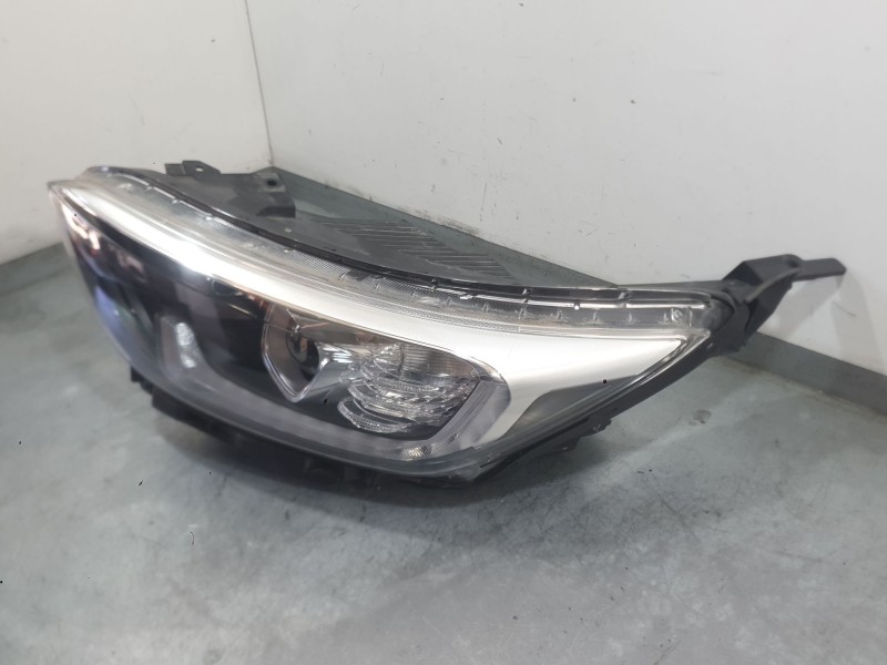 Recambio de faro izquierdo para kia stonic (yb) 1.0 t-gdi referencia OEM IAM 92101H8400  