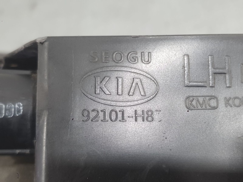 Recambio de faro izquierdo para kia stonic (yb) 1.0 t-gdi referencia OEM IAM 92101H8400  