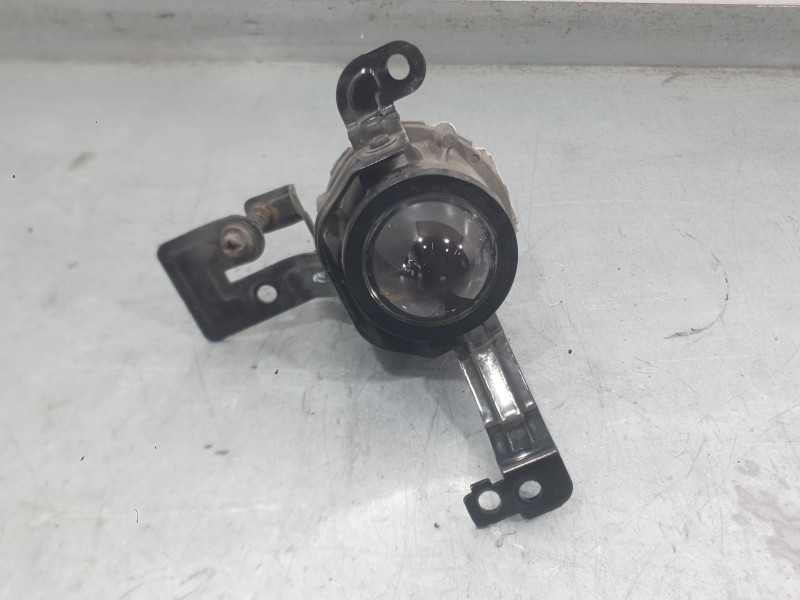 Recambio de faro antiniebla izquierdo para kia stonic (yb) 1.0 t-gdi referencia OEM IAM 92201H8400  