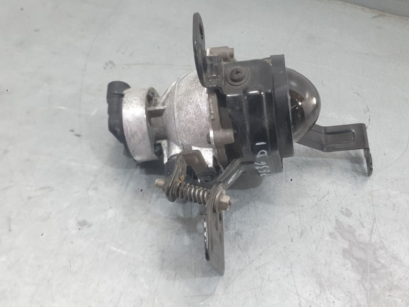Recambio de faro antiniebla izquierdo para kia stonic (yb) 1.0 t-gdi referencia OEM IAM 92201H8400  