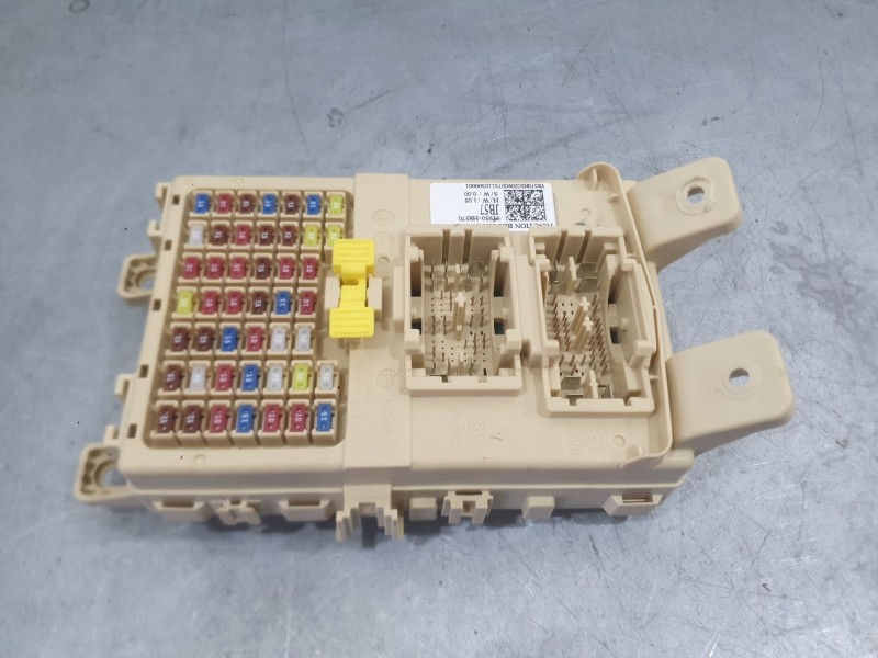 Recambio de caja reles / fusibles para kia stonic (yb) 1.0 t-gdi referencia OEM IAM   
