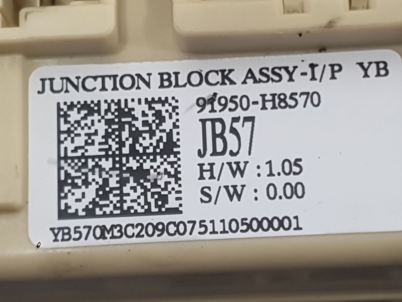 Recambio de caja reles / fusibles para kia stonic (yb) 1.0 t-gdi referencia OEM IAM   