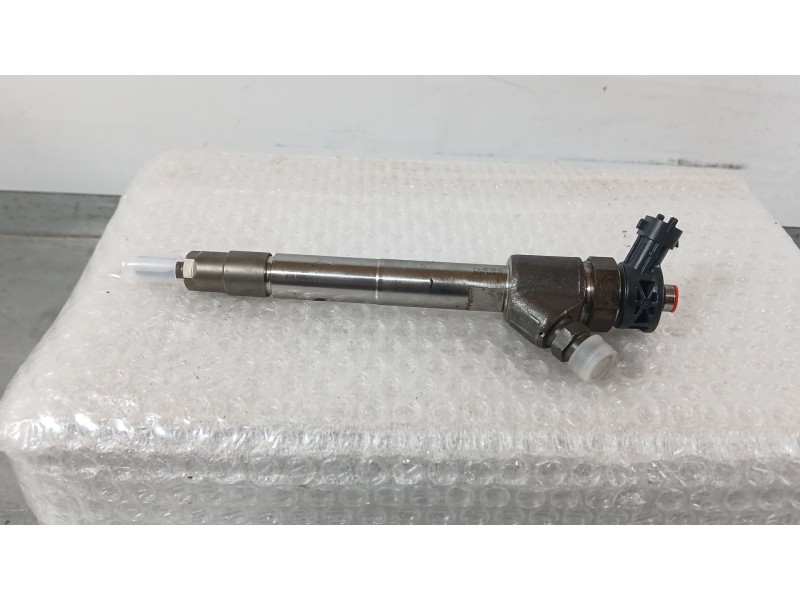 Recambio de inyector para opel crossland x / crossland (p17, p2qo) 1.5 turbo d (75) referencia OEM IAM   