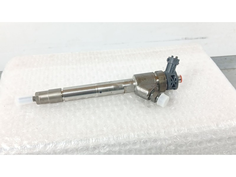 Recambio de inyector para opel crossland x / crossland (p17, p2qo) 1.5 turbo d (75) referencia OEM IAM   