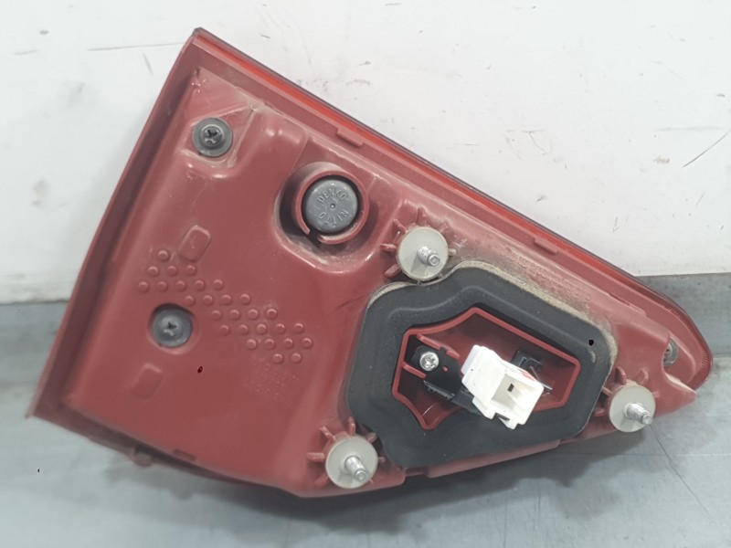 Recambio de piloto trasero derecho interior para kia stonic (yb) 1.0 t-gdi referencia OEM IAM 92404H8500  